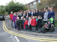 Parents call for crossing