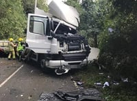 HGV overturns on A339