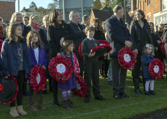 Haslemere pays tribute to the fallen on Armistice’s centenary