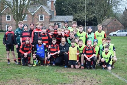 World Cup star Wilkinson trains with rugby starlets