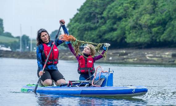 Fancy a paddle and pick to help 'Kik Plastic'?