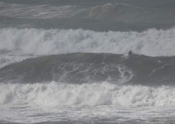 Champion surfer Noah Capps tackles giant wave at Bigbury