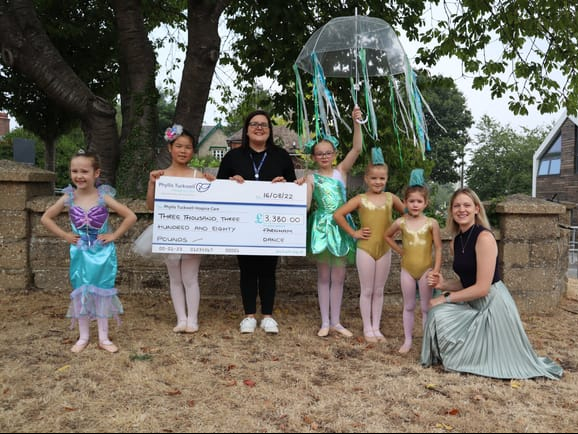 Zoe Woolhouse (mermaid), Sophia Pan (ballerina), Phyllis Tuckwell community fundraiser Sam West, Ruby Bridge (jellyfish), Olivia Palmblad and Eden Fitch (seahorses), Elizabeth Carter (principal of Farnham Dance)