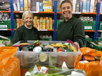 Generous Co-op shoppers deliver £950 boost for Farnham Foodbank