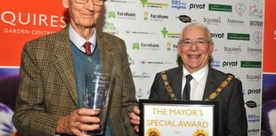 Conservation hero receives award at Farnham in Bloom Community Awards