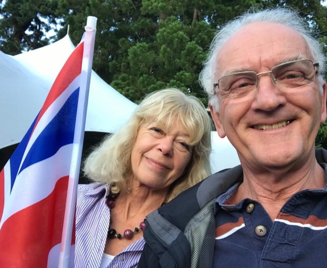 Farnham couple to celebrate golden anniversary over Coronation weekend