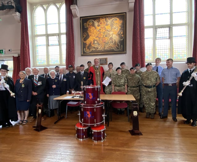 Liskeard Town Council signs Armed Forces Covenant