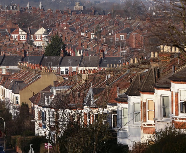 Surrey bucks trend as average rent fell during coronavirus pandemic