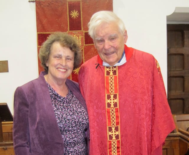 Reverend retires after years of service in Farnham and Tilford