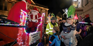 Ready steady glow! Monmouth Lantern Parade pictures.