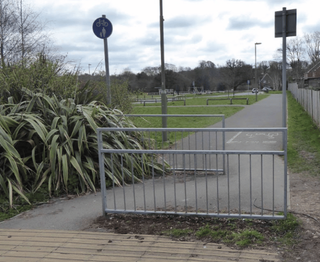 Alton's Secret Cyclist: Cycle paths key to getting more people cycling