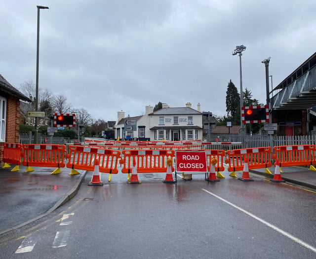 Level crossing to remain closed for rest of week after lorry crash