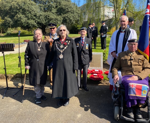 Moving ceremony and memorial to those who did National Service