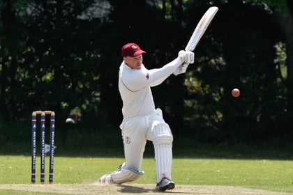 Wright hits 93 but Clanfield are beaten by one wicket