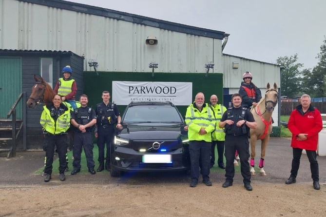 Officers, staff, police volunteers, and the British Horse Society taking part in a close pass operation 