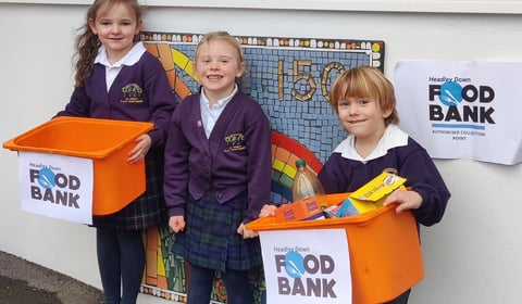 Scouts and schoolkids give helping hand to foodbank