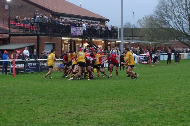 Petersfield maul the ball forward, Petersfield v Winchester, November 30th 2024.